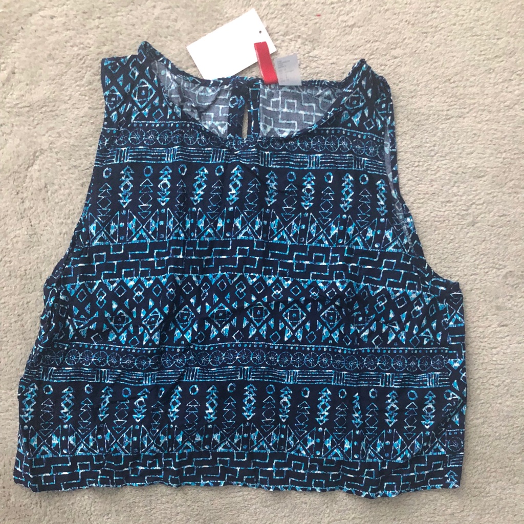 Patterned Crop